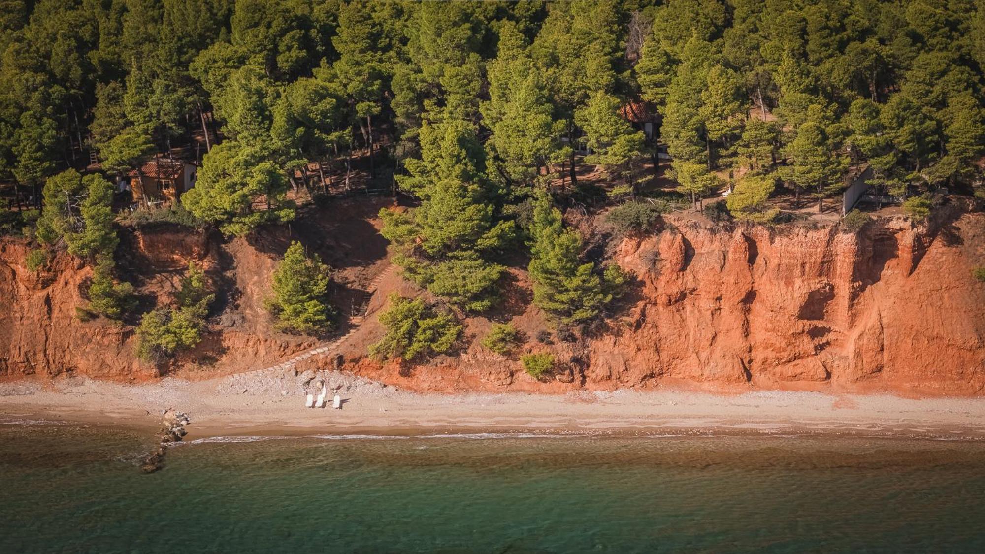 Squirrel Beach Front Villa, Metamorfosi Dış mekan fotoğraf