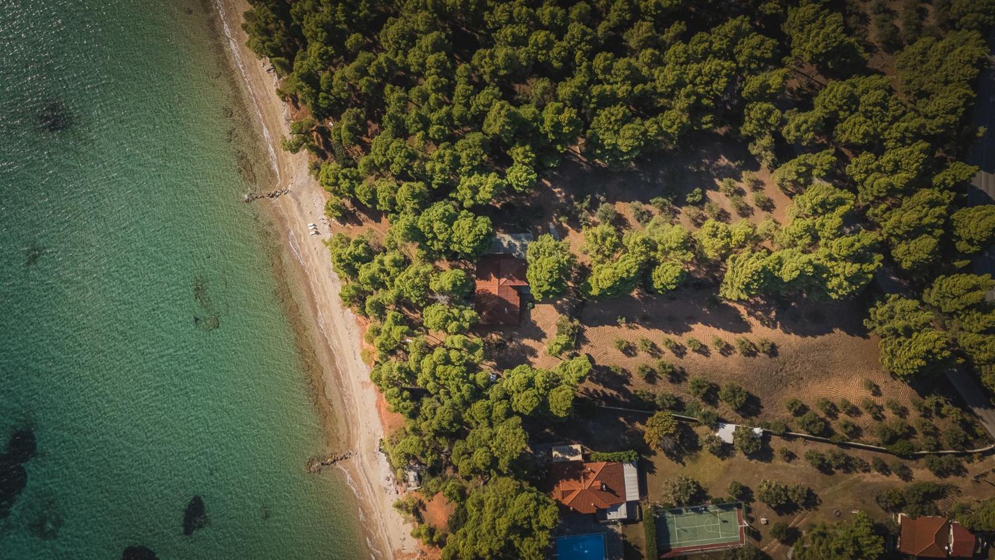 Squirrel Beach Front Villa, Metamorfosi Dış mekan fotoğraf