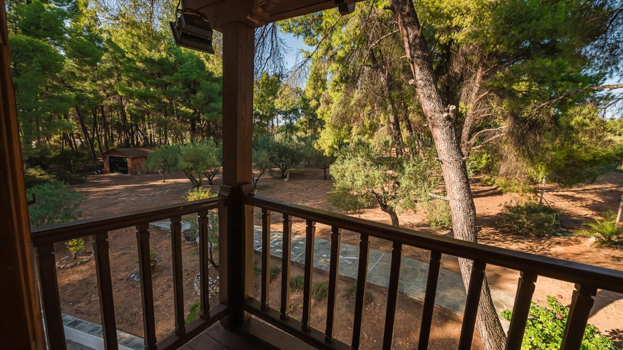 Squirrel Beach Front Villa, Metamorfosi Dış mekan fotoğraf