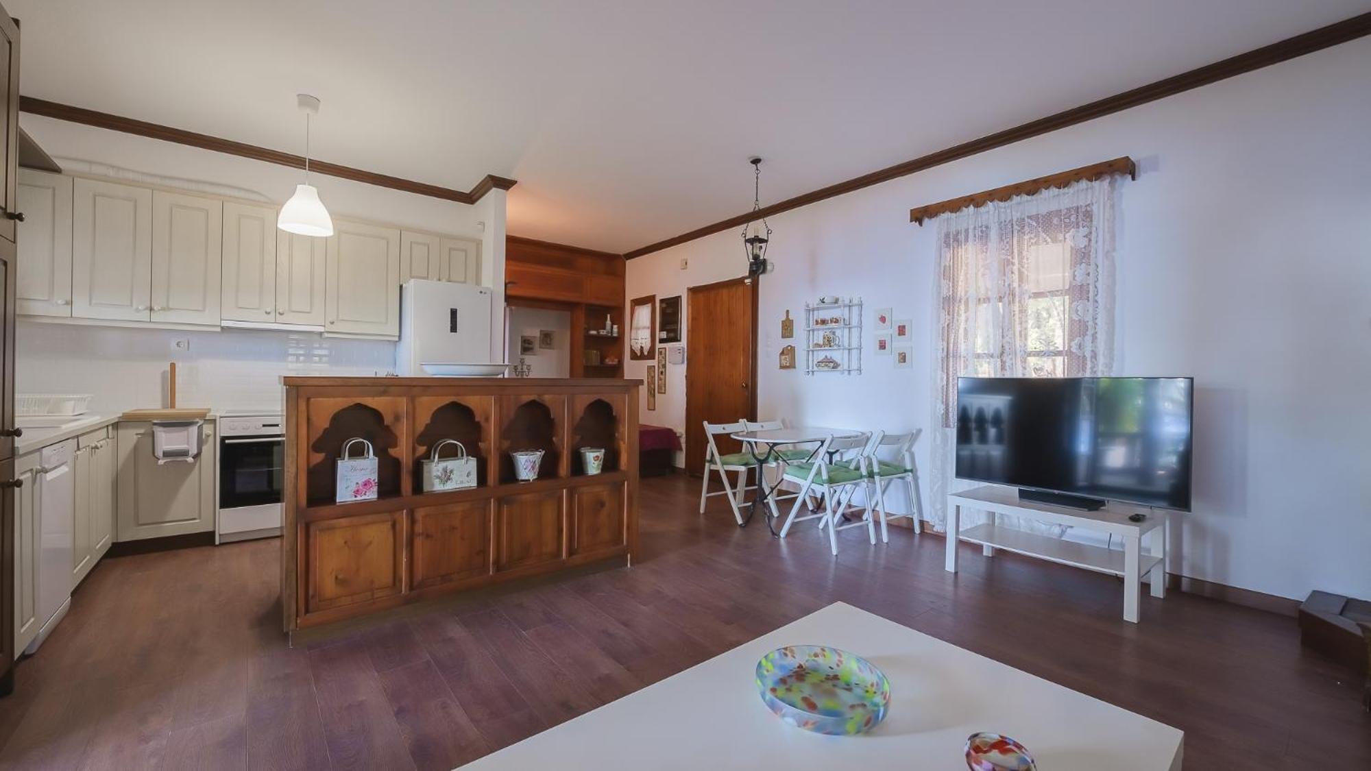 Squirrel Beach Front Villa, Metamorfosi Dış mekan fotoğraf